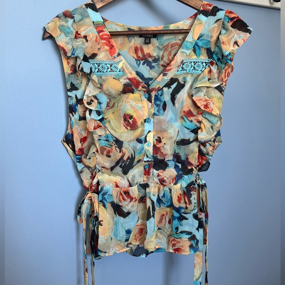 Buffalo sleeveless Ruffle Top